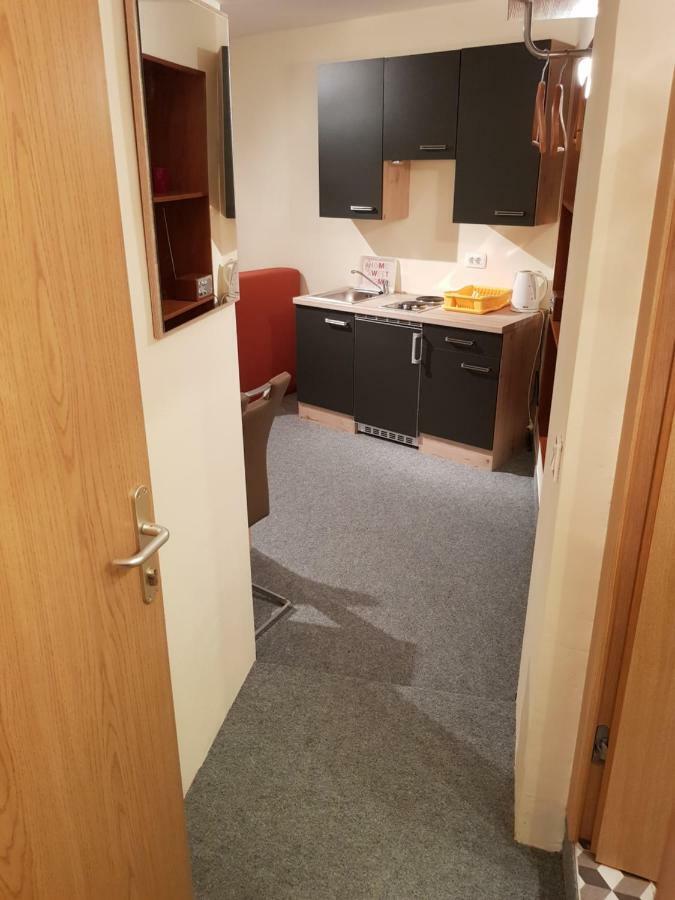 Elg Rooms Постойна Экстерьер фото
