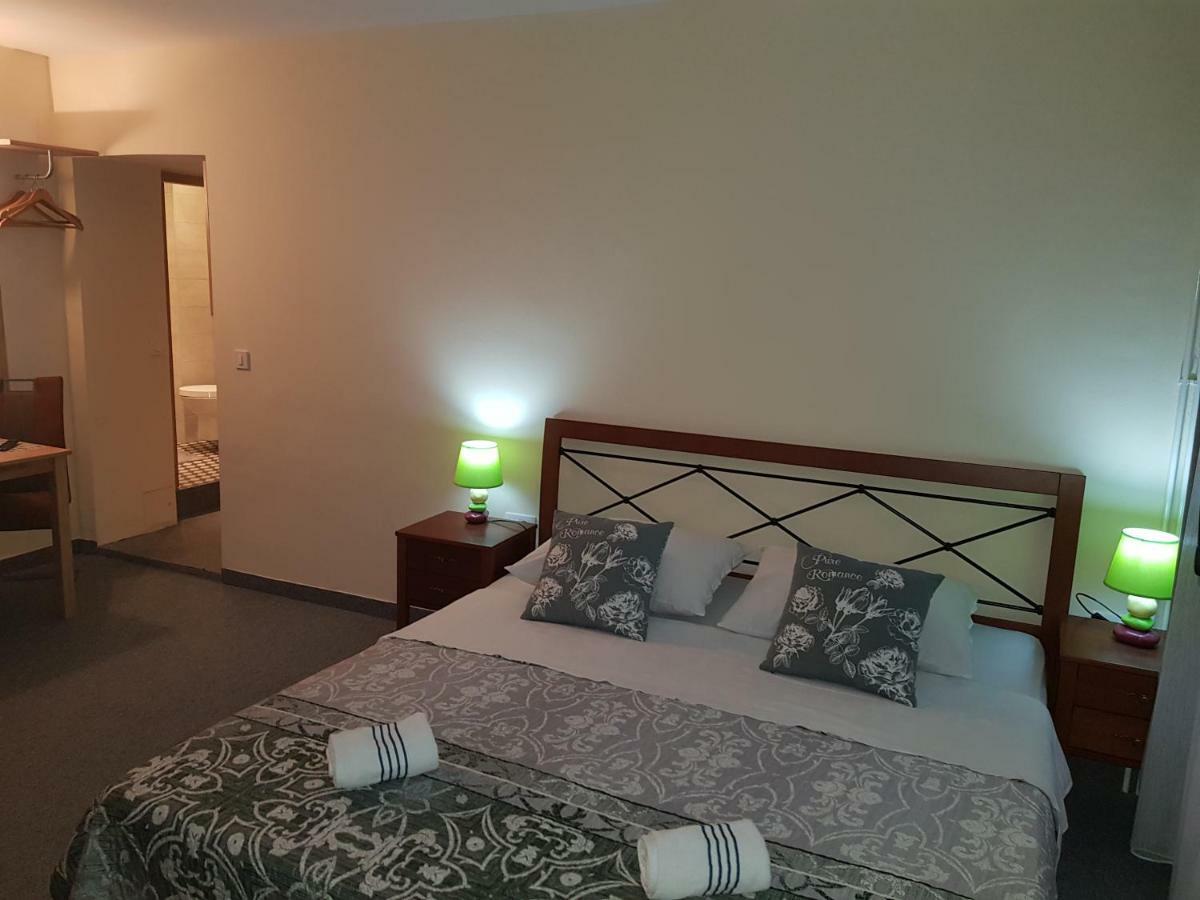 Elg Rooms Постойна Экстерьер фото